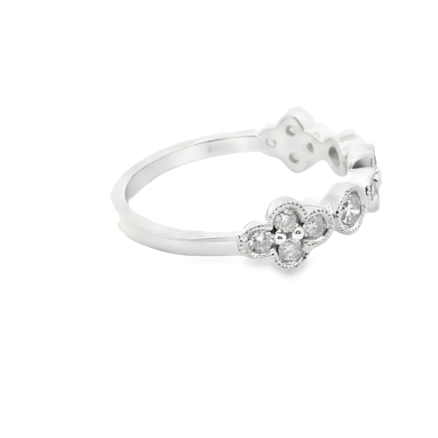 Diamond Clover Vintage Inspired Ring - Image 4