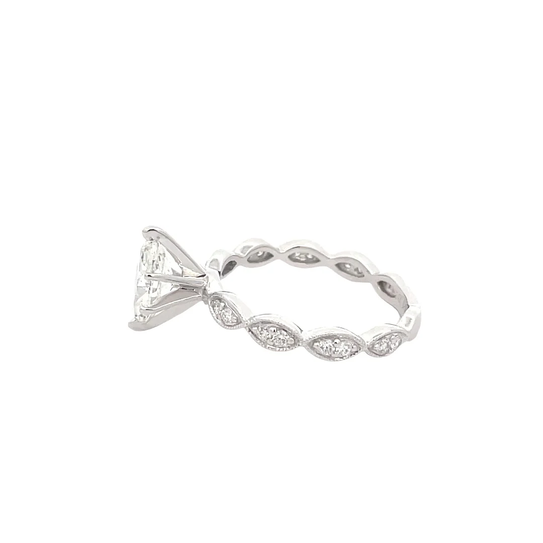 Diamonds Engagement Ring - Image 3