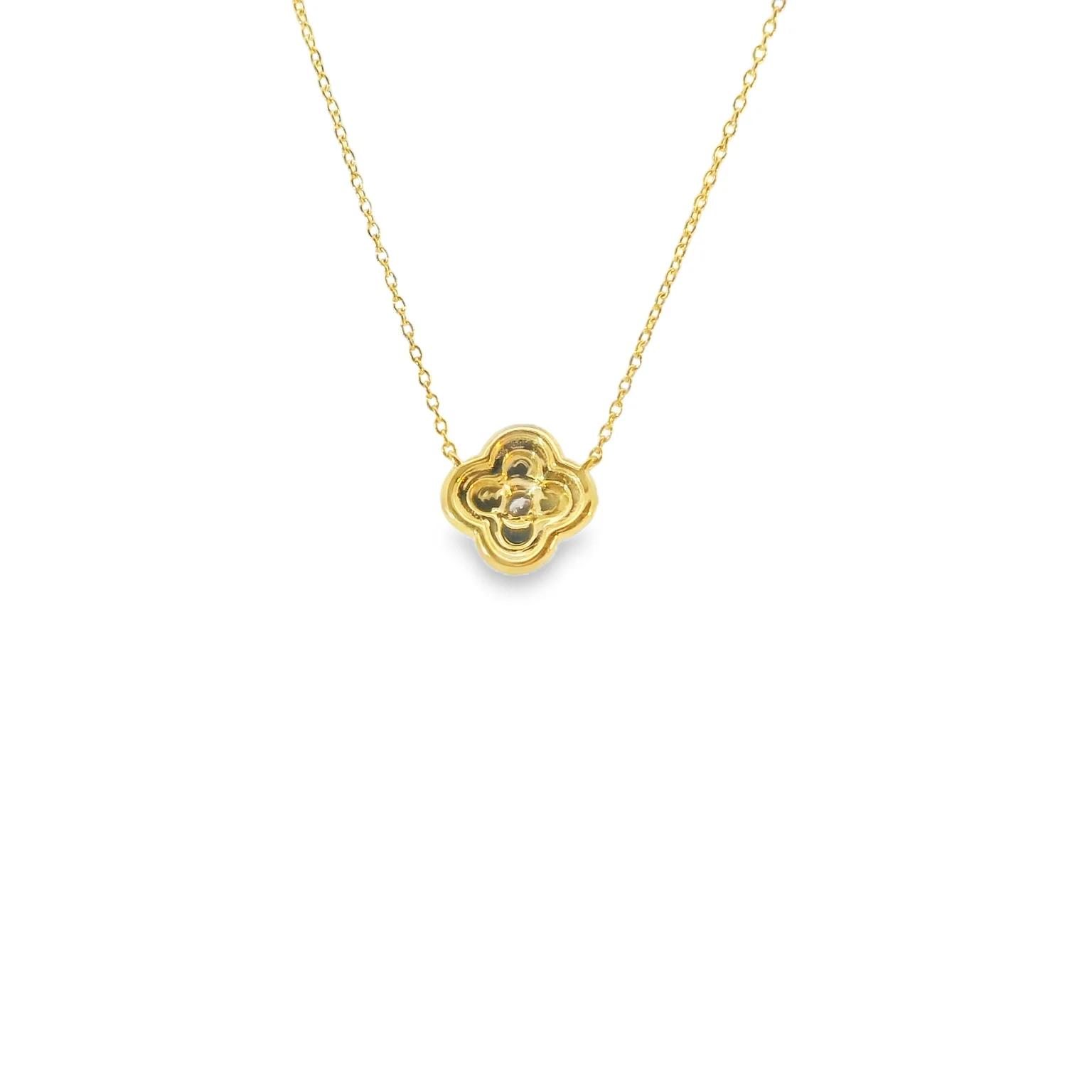 Fluted Clover Diamond Pendant - Image 3