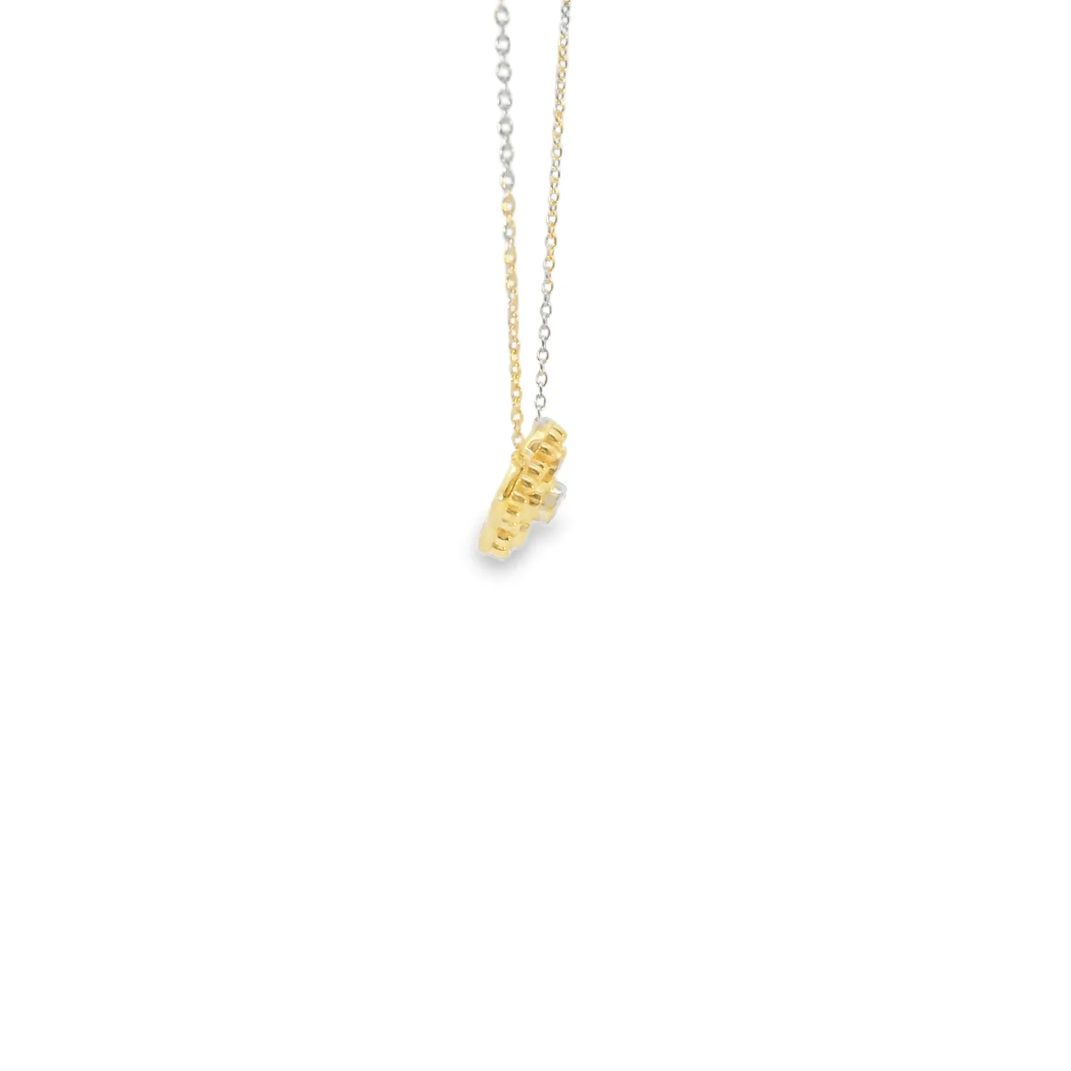 Fluted Clover Diamond Pendant - Image 4