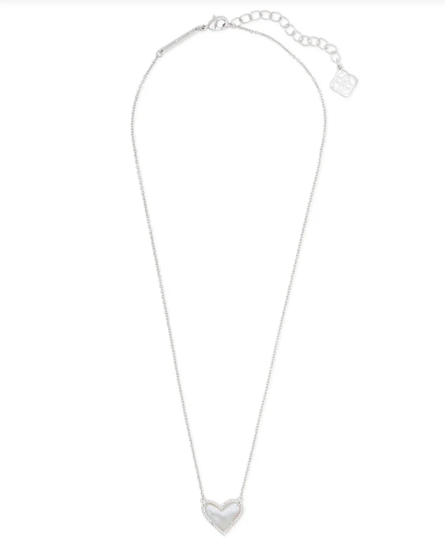 Kendra Scott Ari Heart Short Pendant - Image 2