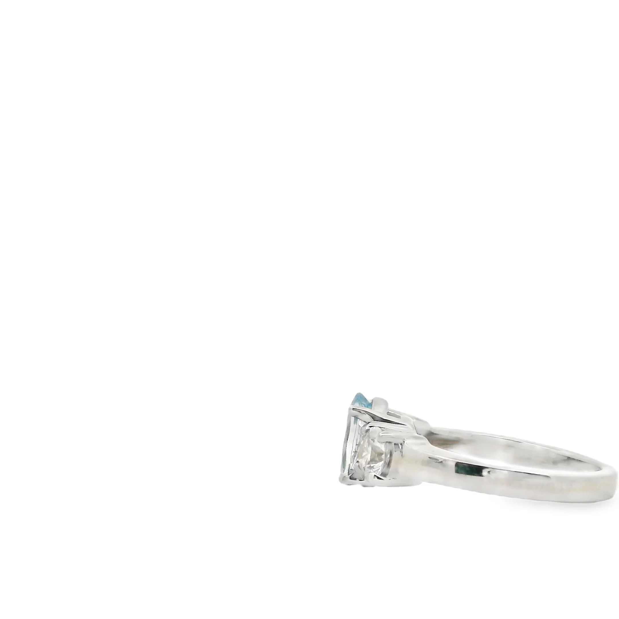 Plat Aquamarine & Diamond Ring - Image 3