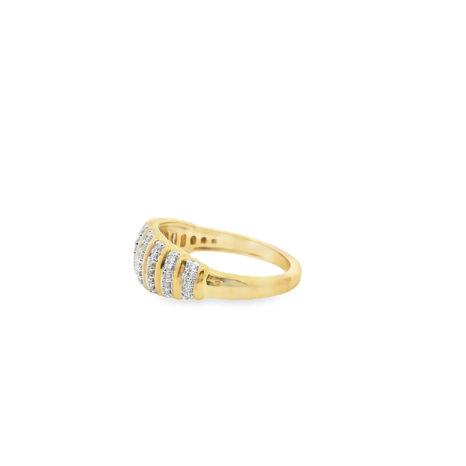 Ribbed Diamond Dome Ring - Image 2