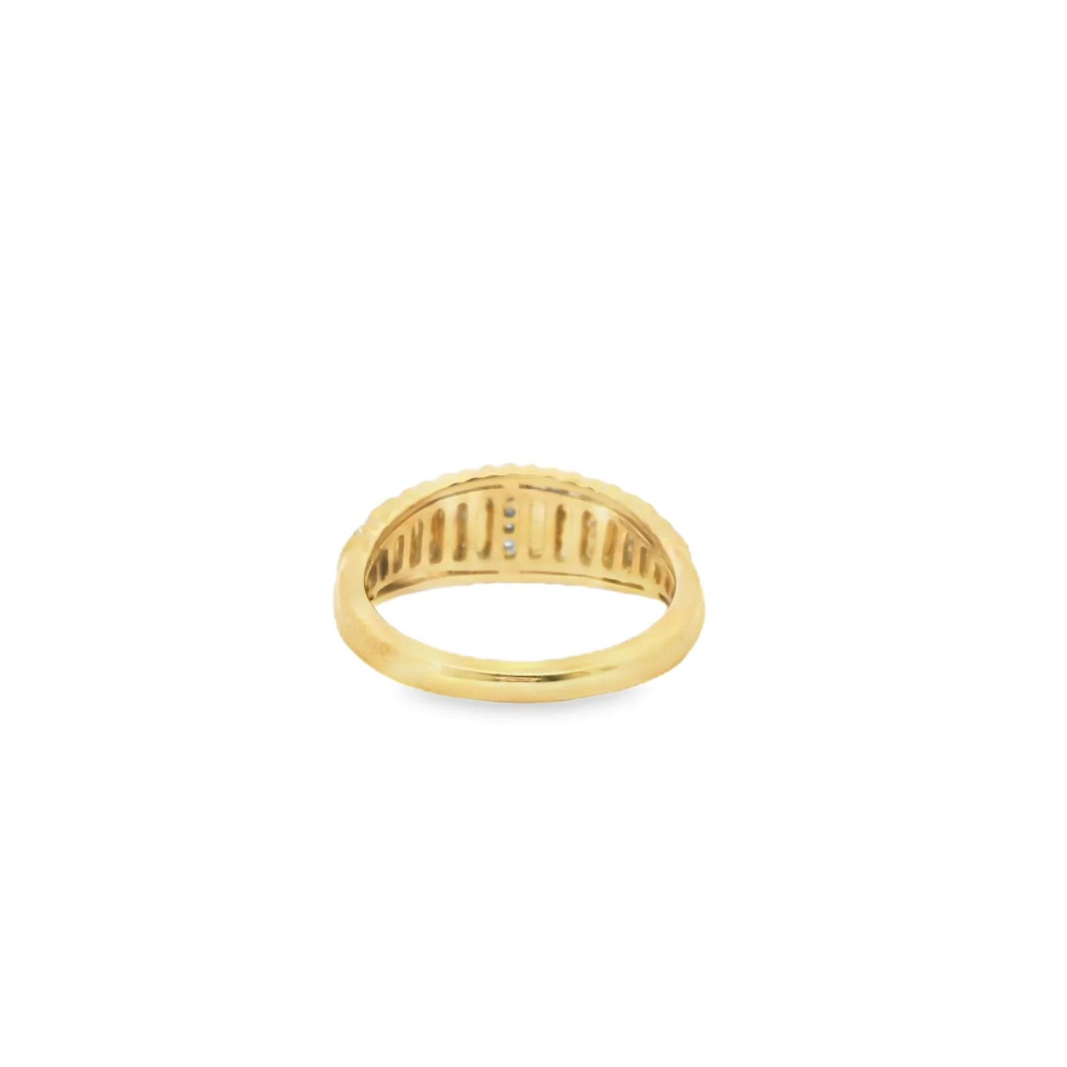 Ribbed Diamond Dome Ring - Image 3