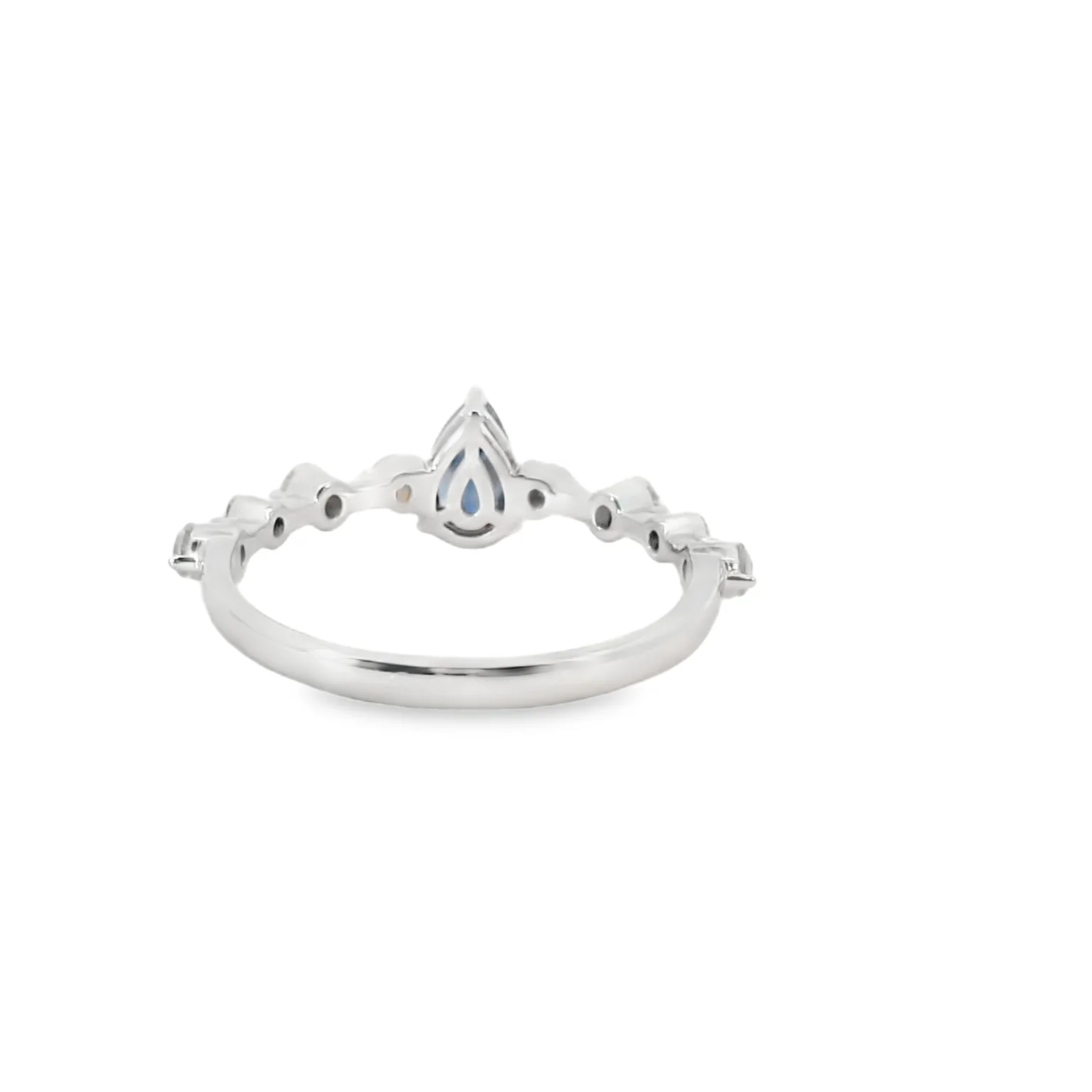 Sapphire and Diamond Ring - Image 3