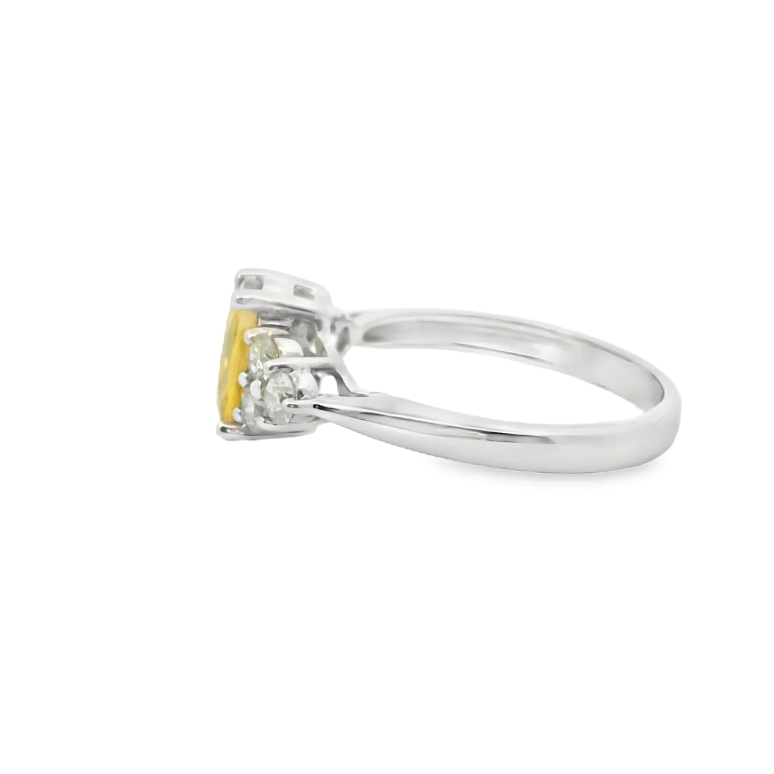 Sapphire and Diamond Ring - Image 4