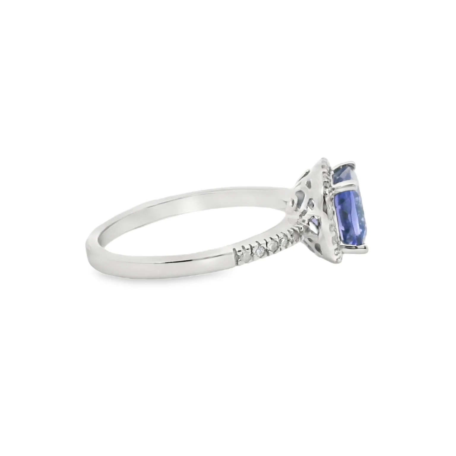 Tanzanite and Diamond Ring - Image 4
